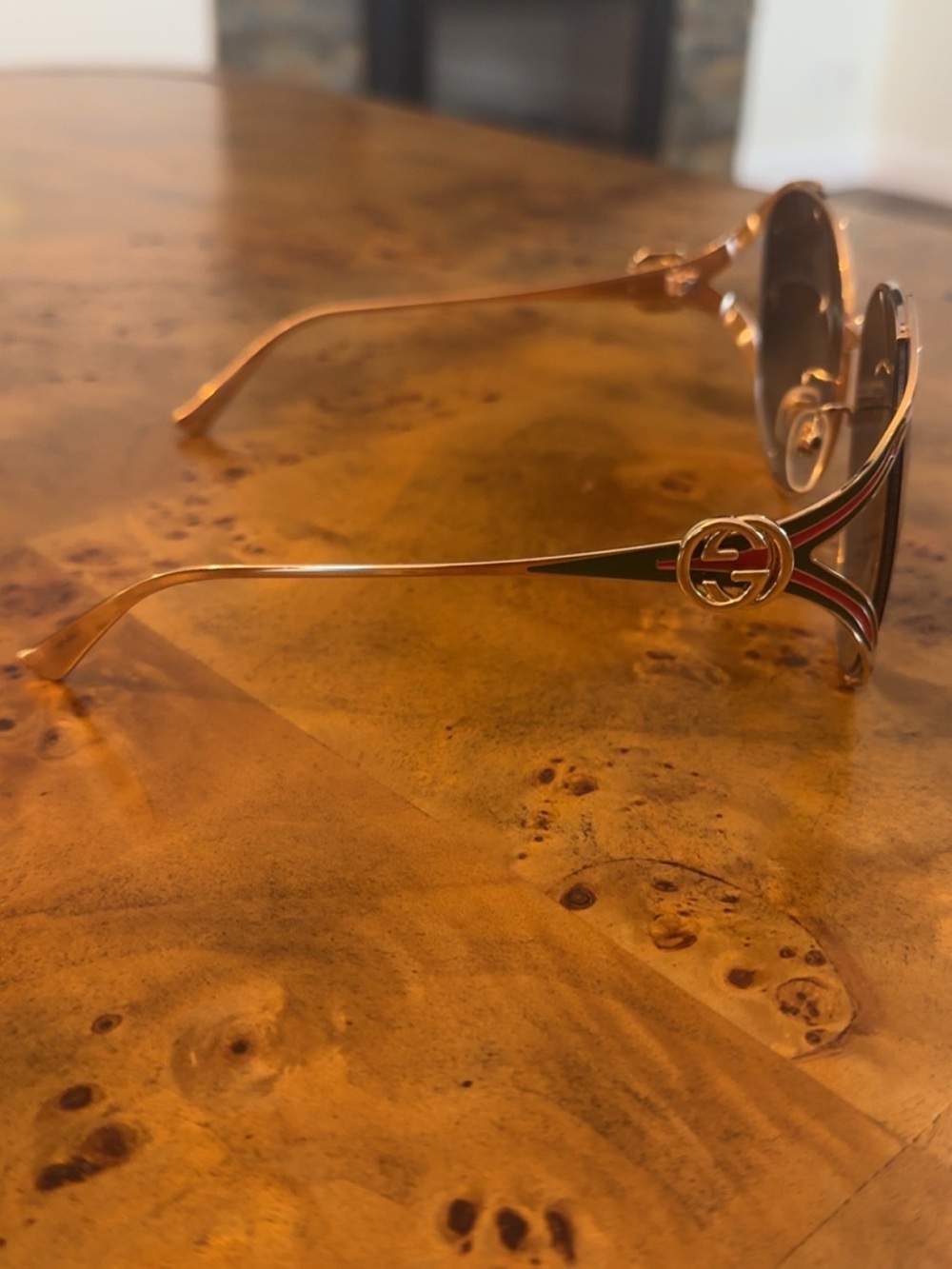 Gucci Sunglasses GG0225S. Gold frame with green and red GG detail - Picture 4 of 11